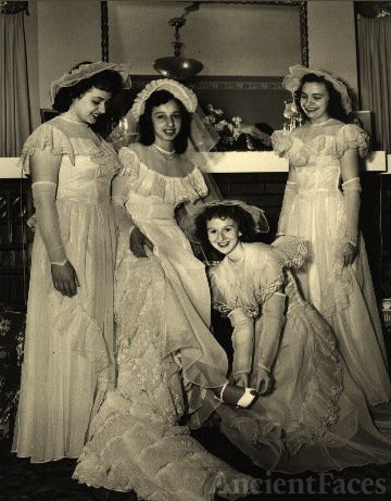 Nancy Finazzo & Bridesmaids