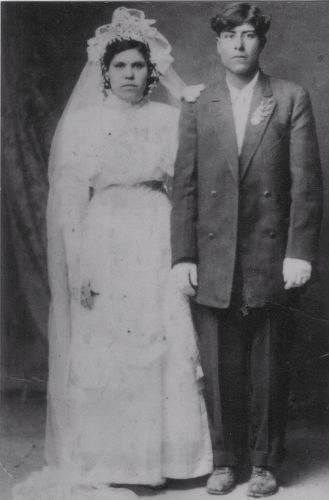 Manuela and Thamas Esquivel, 1914