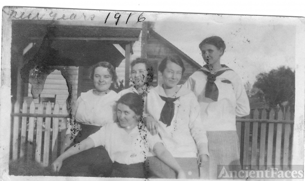 Grooms or Pearce women, Georgia?