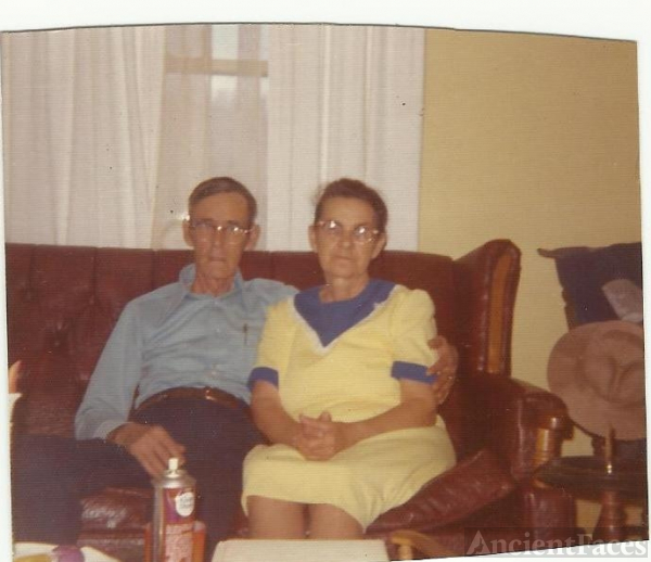 Benjamin & Cora (Bowling) Johnson, Kentucky