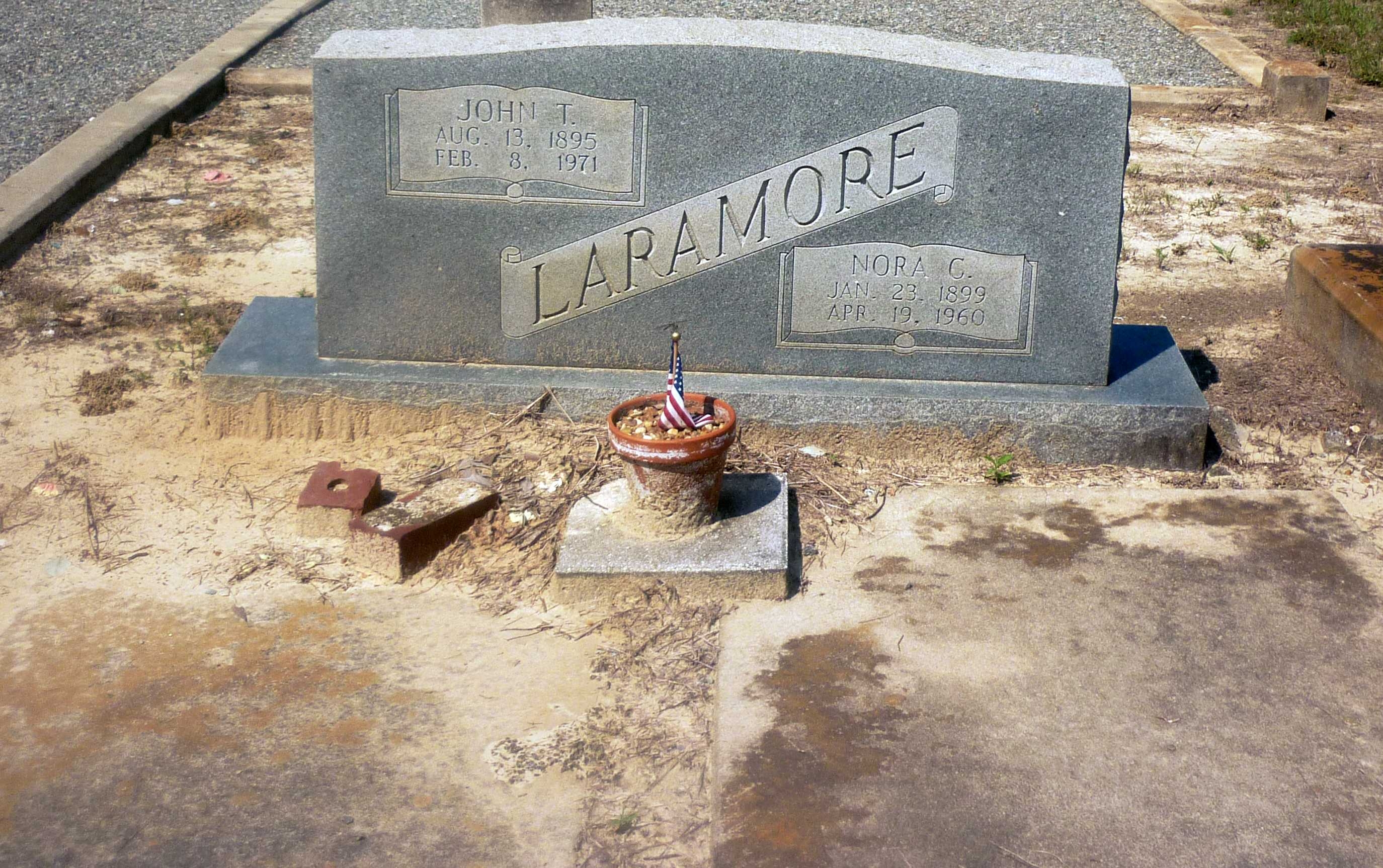 John & Nora Laramore gravesite