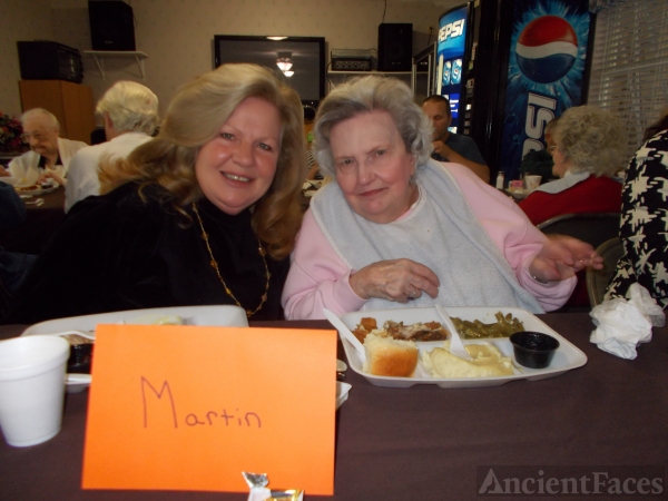 Marjorie and daughter Sandy