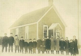 Outside Woodland School Wentworth, Wis. 1913