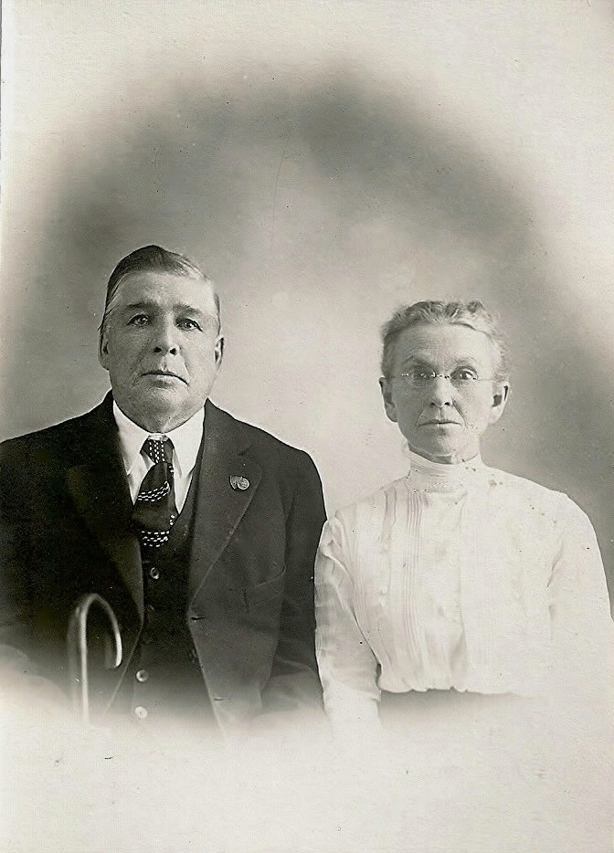 Sturtz, Eikenberry or Moss Couple, Iowa