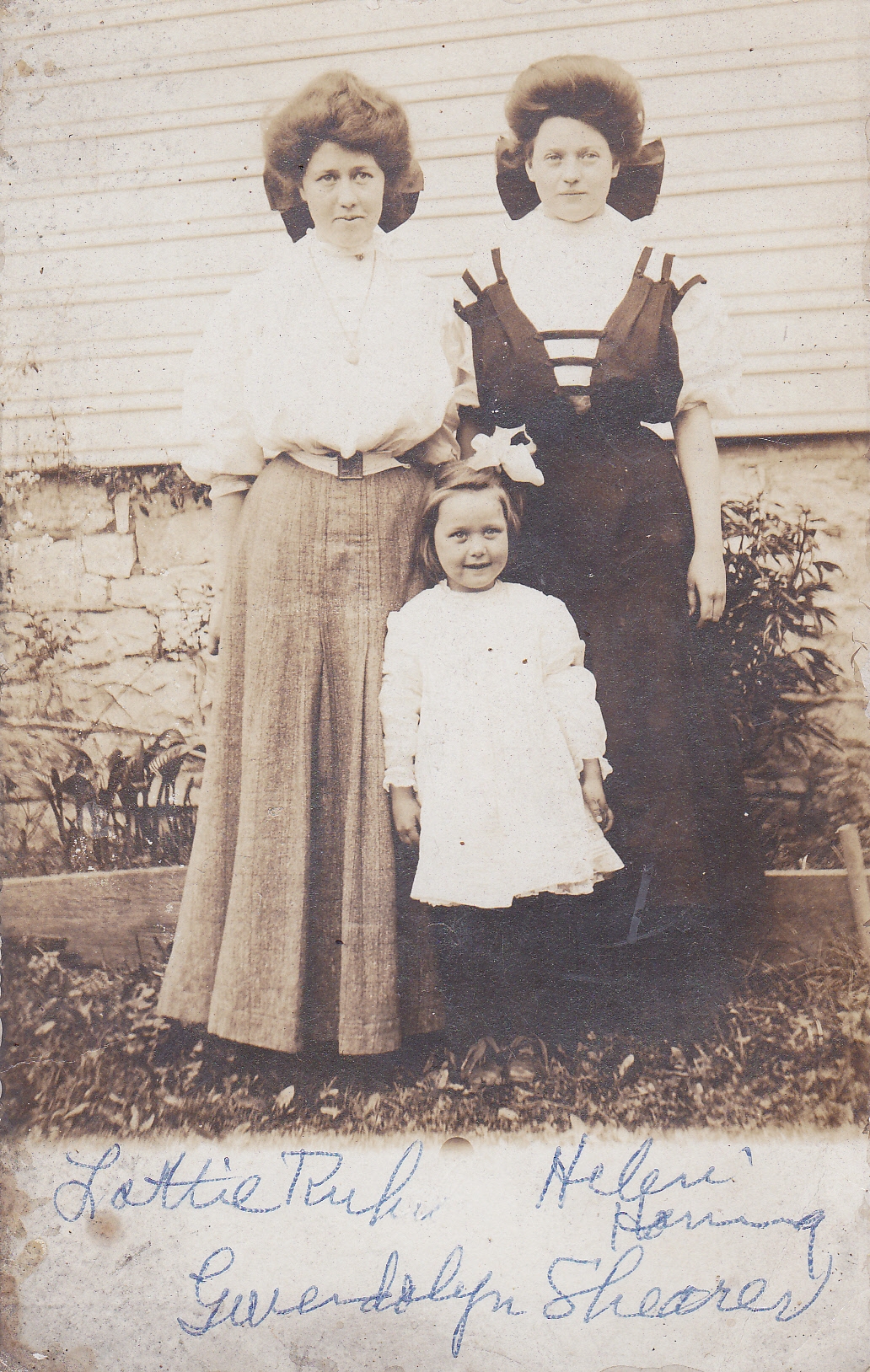 Lottie Ruhl, Hlelen Horning, Gwedolyn Shearer