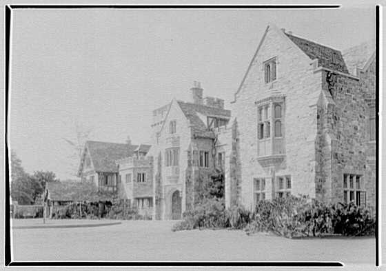 Clarence McK. Lewis, Skylands Farm, residence in...