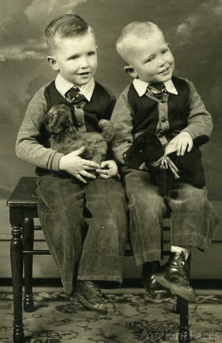 Darrell & Ray Nelsen