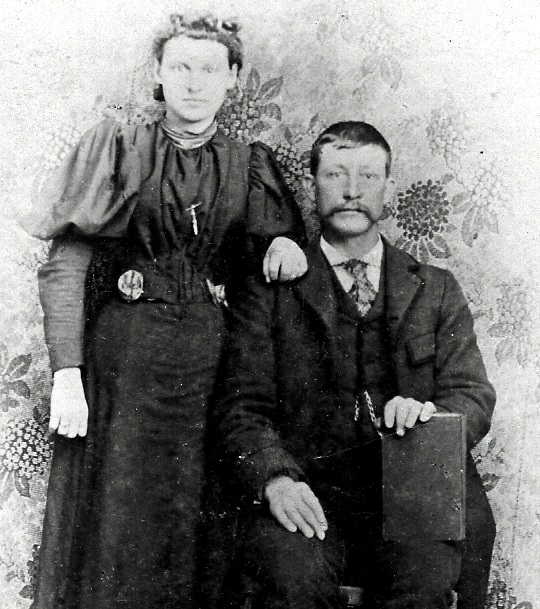 Carl McKinder Pinkerton Dill (1865-1908) and Anilda Rose Gendreau Dill (1877-1920) Circa 1900