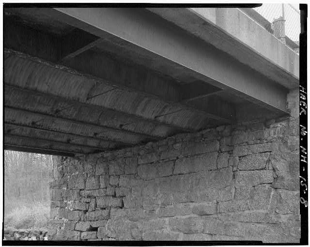 8. VIEW OF NORTH FACE OF SOUTH ABUTMENT, SHOWING JACK...