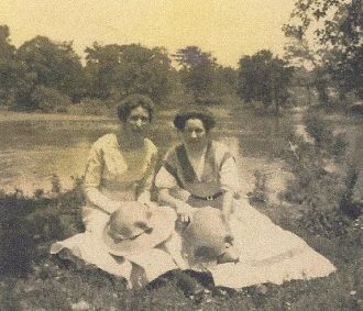 Dorothy Neill and sister Marie or Mary?
