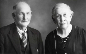 William Henry Lepper with his wife Kathleen May Hokin / Crump