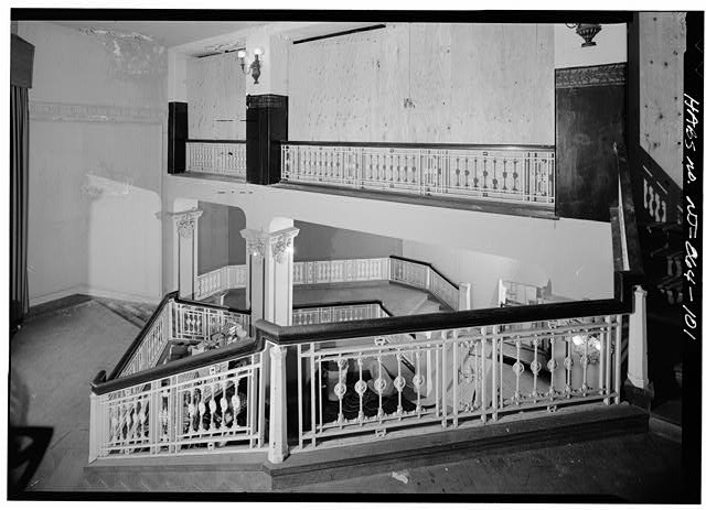 101. VIEW OF THE MAIN STAIRCASE - Blenheim Hotel, Ohio...