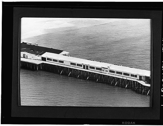 4. AERIAL VIEW OF CENTER SECTION OF PIER, LOOKING...