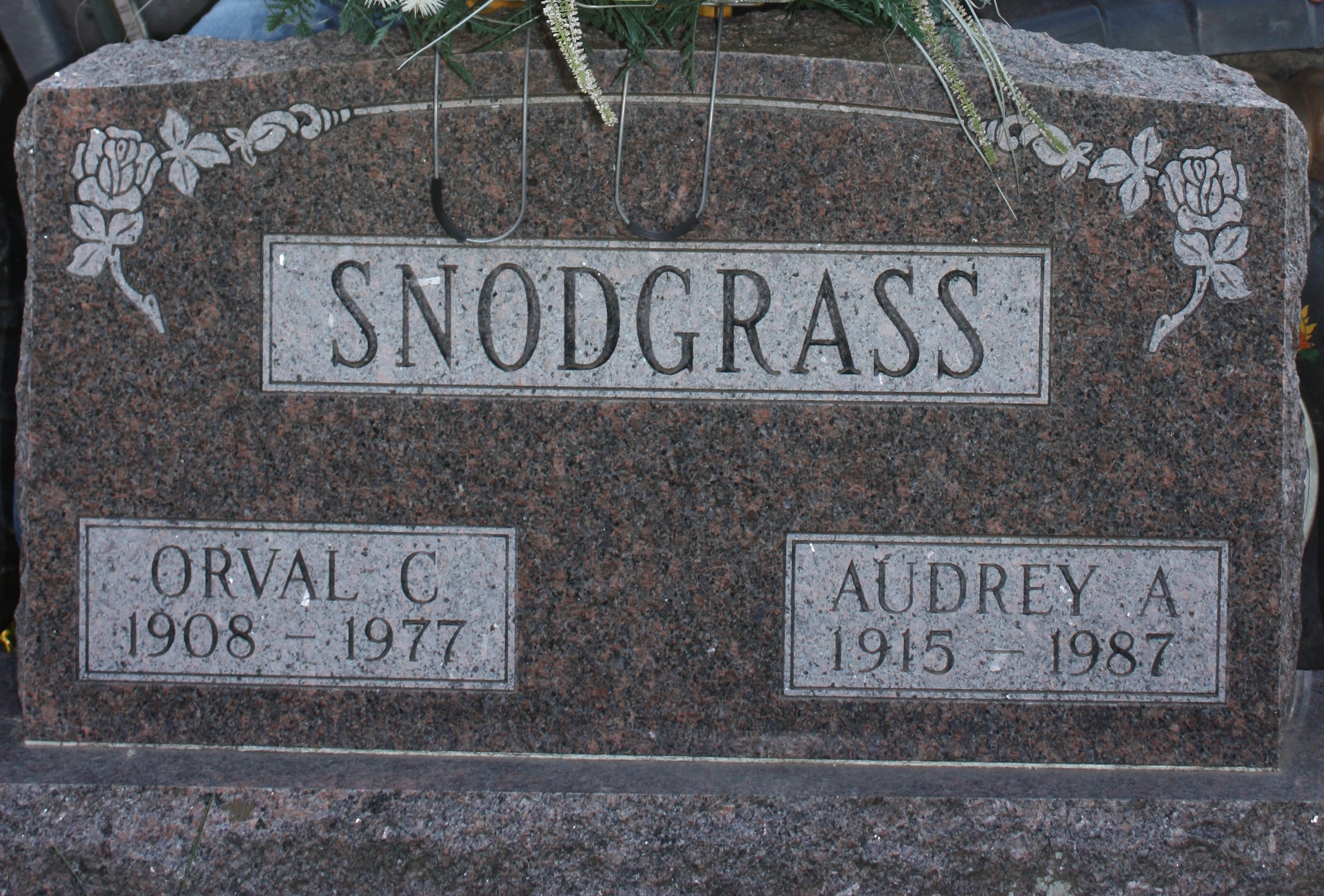 Orval & Audrey Snodgrass gravesite