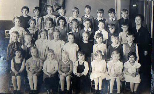 Troubridge St School Milwaukee, WI, grade 1