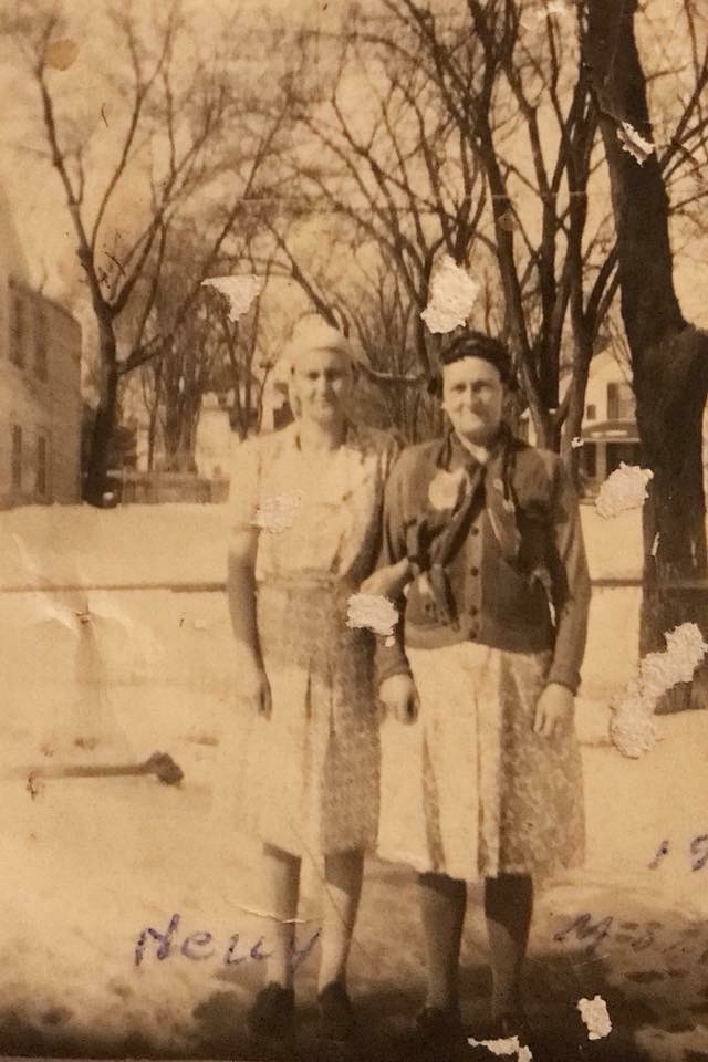 Ella Dearborn and Nellie Mabb