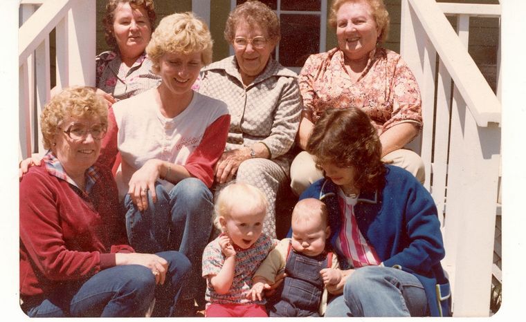 Gaddis Sisters, daughters & Grandchildren