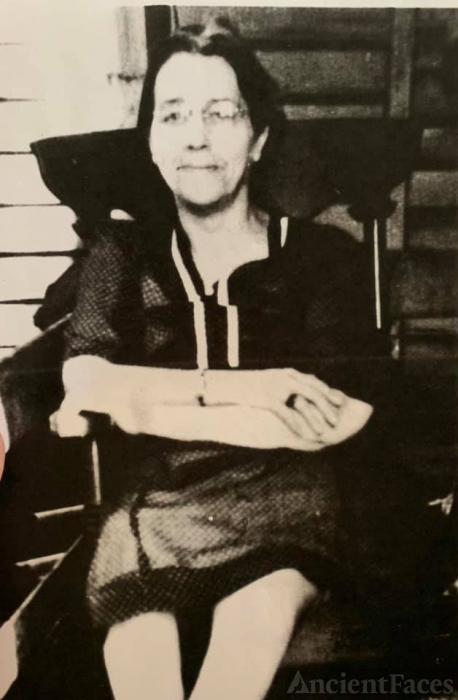 Effie Mae (Grove) Loper