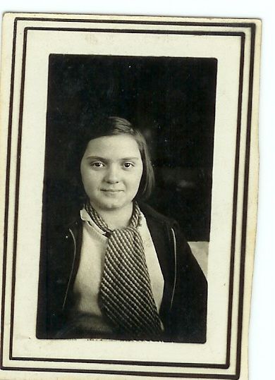 Lucille Marie Dyer - school picture