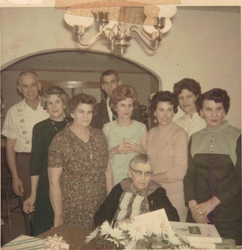 Minnie Eldred and family