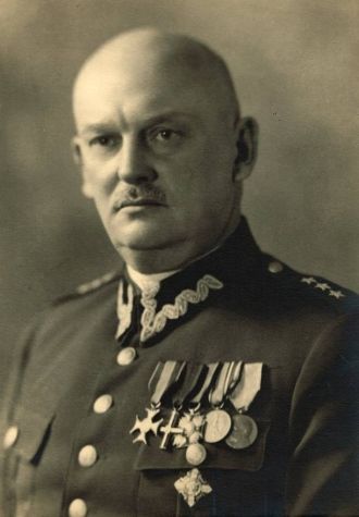 Tadej Viktor Fenrich Ritter Von Gjurgjenovac
