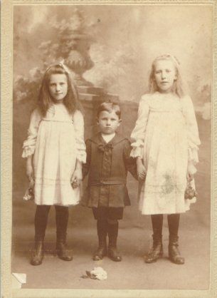 Unknown Cason family photograph