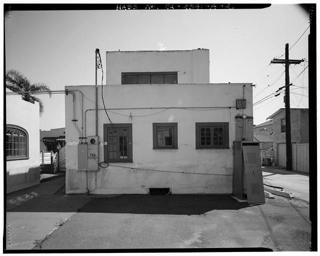 2. TWOSTORY APARTMENT, NORTHEAST SIDE Heilman Villas,...