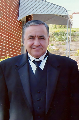 Christos George Katsikadakos
