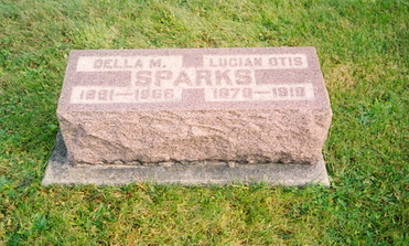 Lucion Otis Sparks & Della May Wolfcale gravestone