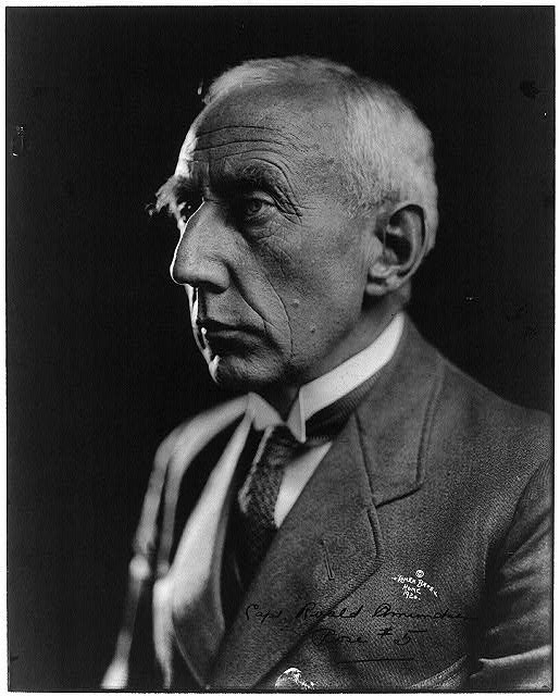 Roald Engelbregt Gravning Amundsen, 1872-1928