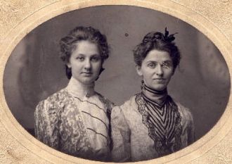 Rose & Maria Giering
