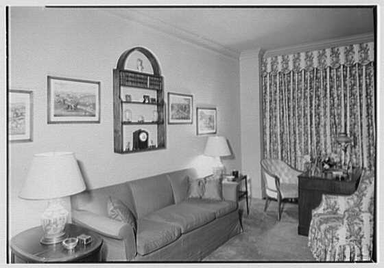 Mrs. Paul Renshaw, residence at 620 Park Ave., New York...