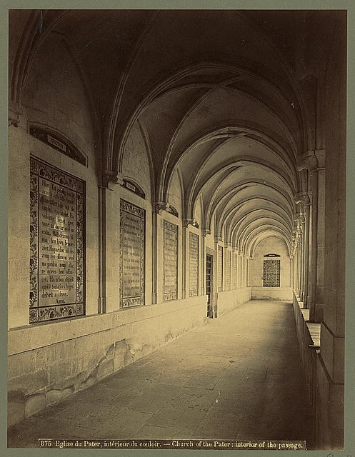 Eglise du Pater, intérieur du couloir Church of the...