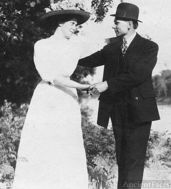 Albert and Mabel Pazcoch