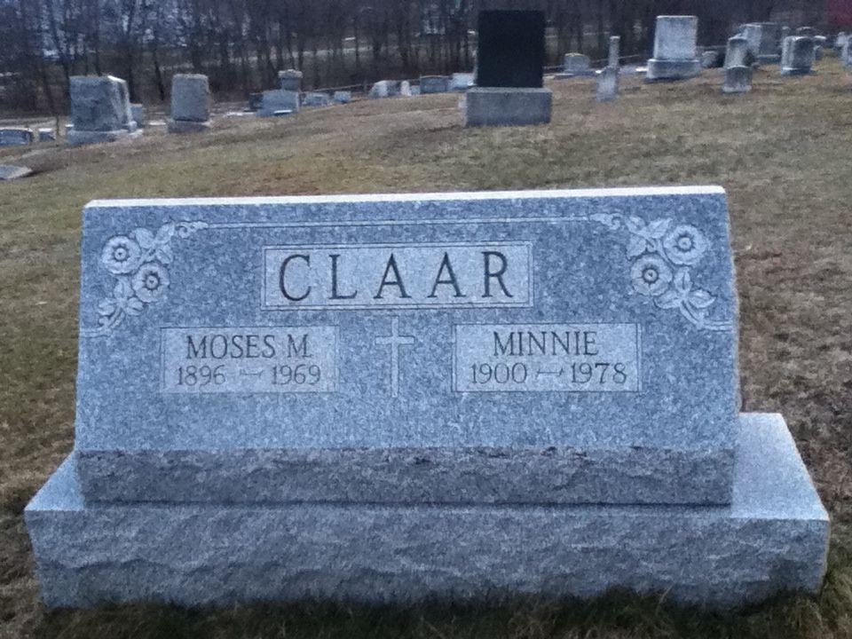 Moses & Minnie Claar gravesite