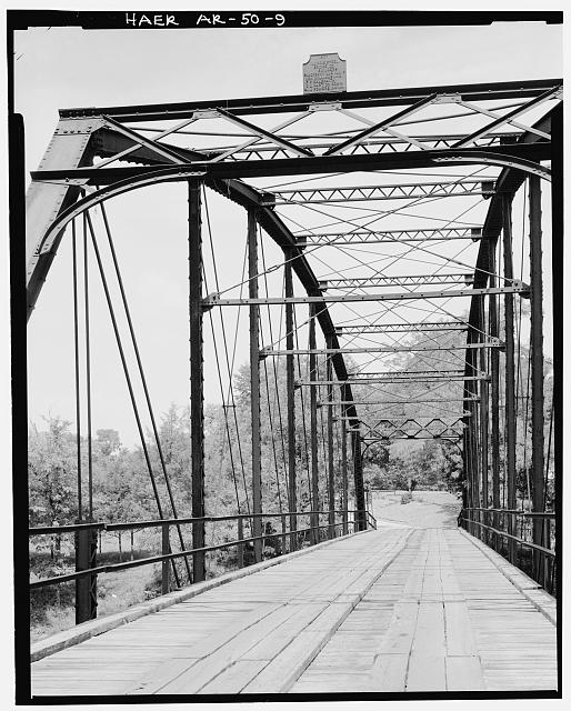 9. VIEW SHOWING TRUSSES AND BRIDGE PLATE ATOP PORTAL,...