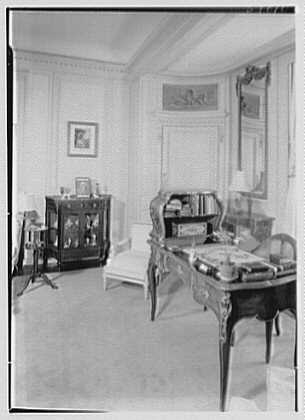 Dr. and Mrs. A. Hamilton Rice, residence at 901 5th Ave.,...