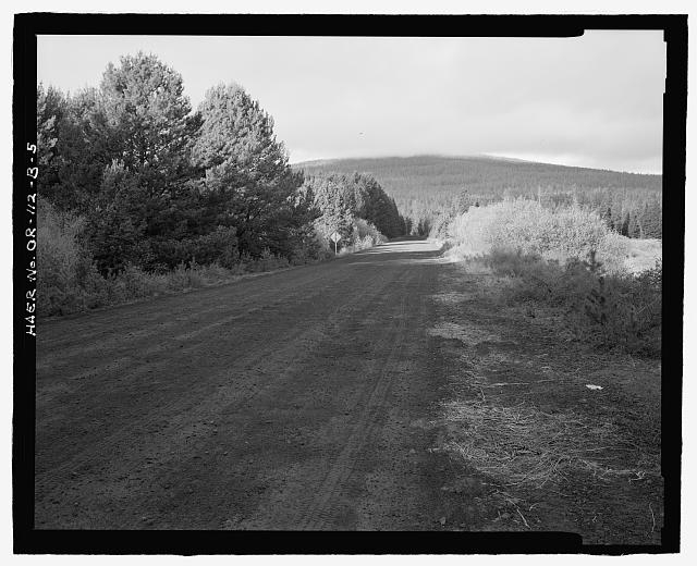 South Dike and road - Wickiup Dam, Dikes and Spillway,...