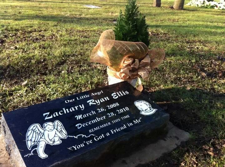 Zachary Ryan Ellis gravesite