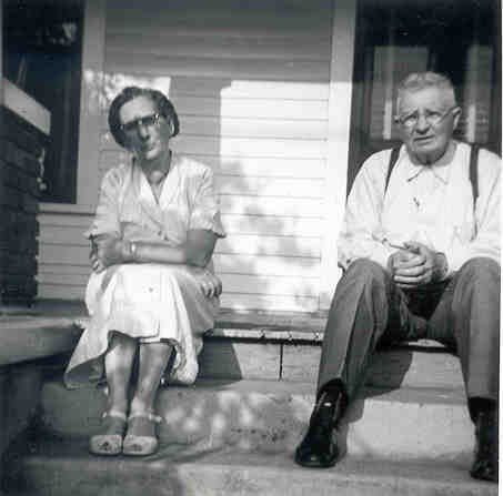 Isaac Stewart "Dock" Chadwell and wife Maggie