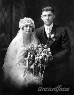Arthur & Veronica (Barthel) Eull, 1926 