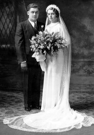 Roman and Mabel (Schmitz) Dehmer, Minnesota 1935