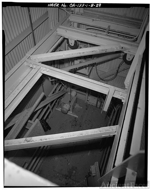 29. WINCH AND PULLEY SYSTEM AND ACTUATOR FOR UPPER NORTH...