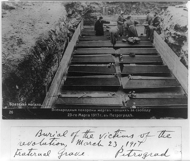Burial of the victims of the revolution, March 23, 1917 -...