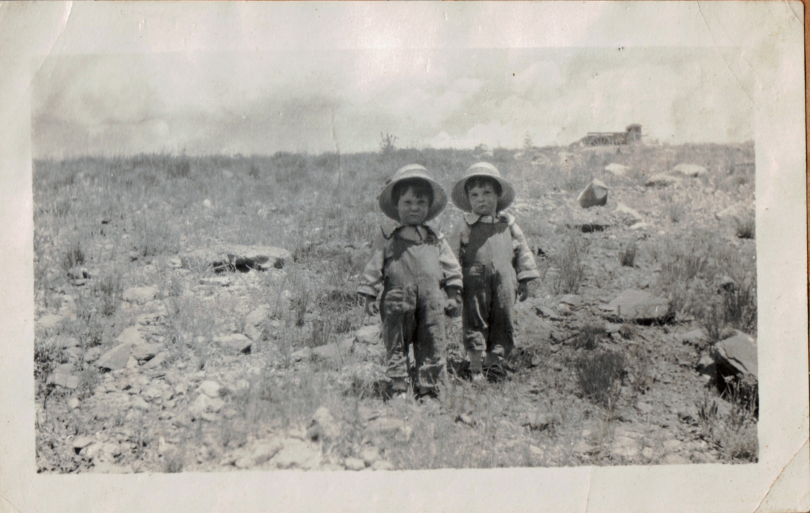 Keith and Kenneth Doggett, 1915