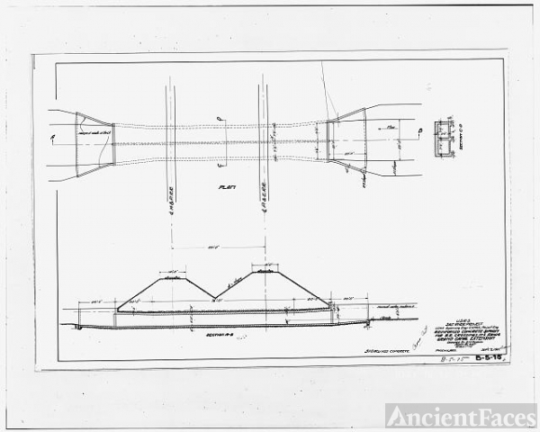 35. REINFORCED CONCRETE SIPHON FOR R.R. CROSSINGS NOS. S...