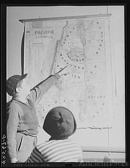 Children In A Hebrew School In Colchester Connecticut 