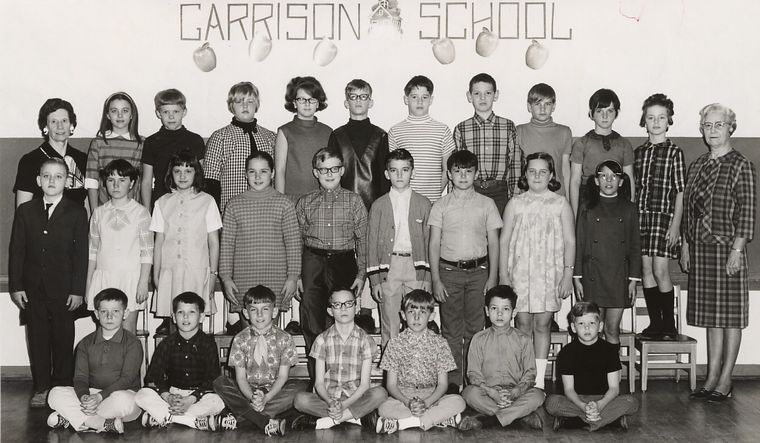 Garrison School class, 1968-69, gr 4/5, named