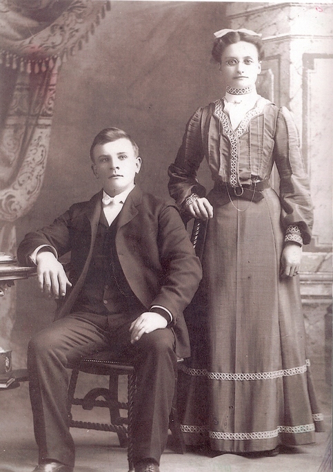 August Rosen & Amelia Wilhelmine (Mollie) Gemmer wedding photo 1903