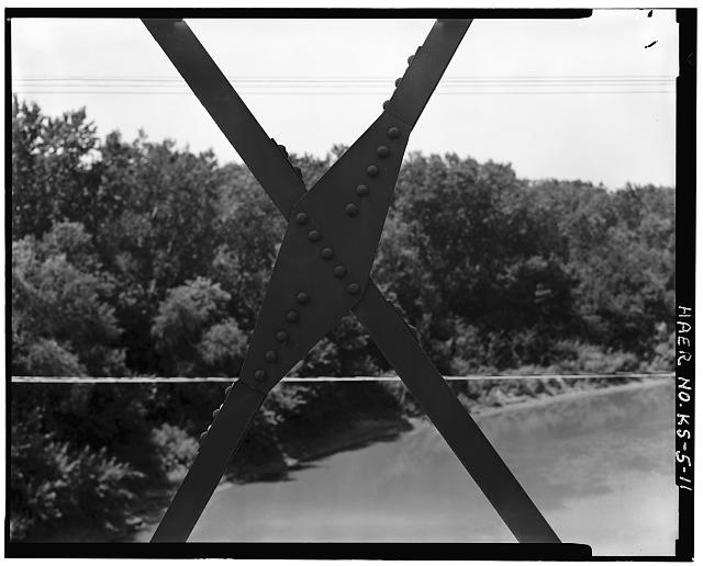 11. COUNTER DIAGONAL BRACES - Enterprise Parker Truss...